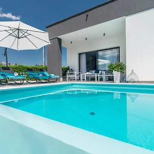  Villa Oleandra